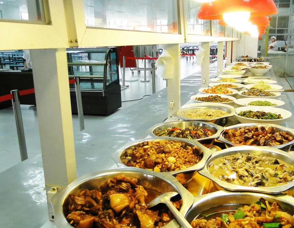 工廠食堂承包 如何選擇專業(yè)的餐飲企業(yè)管理方